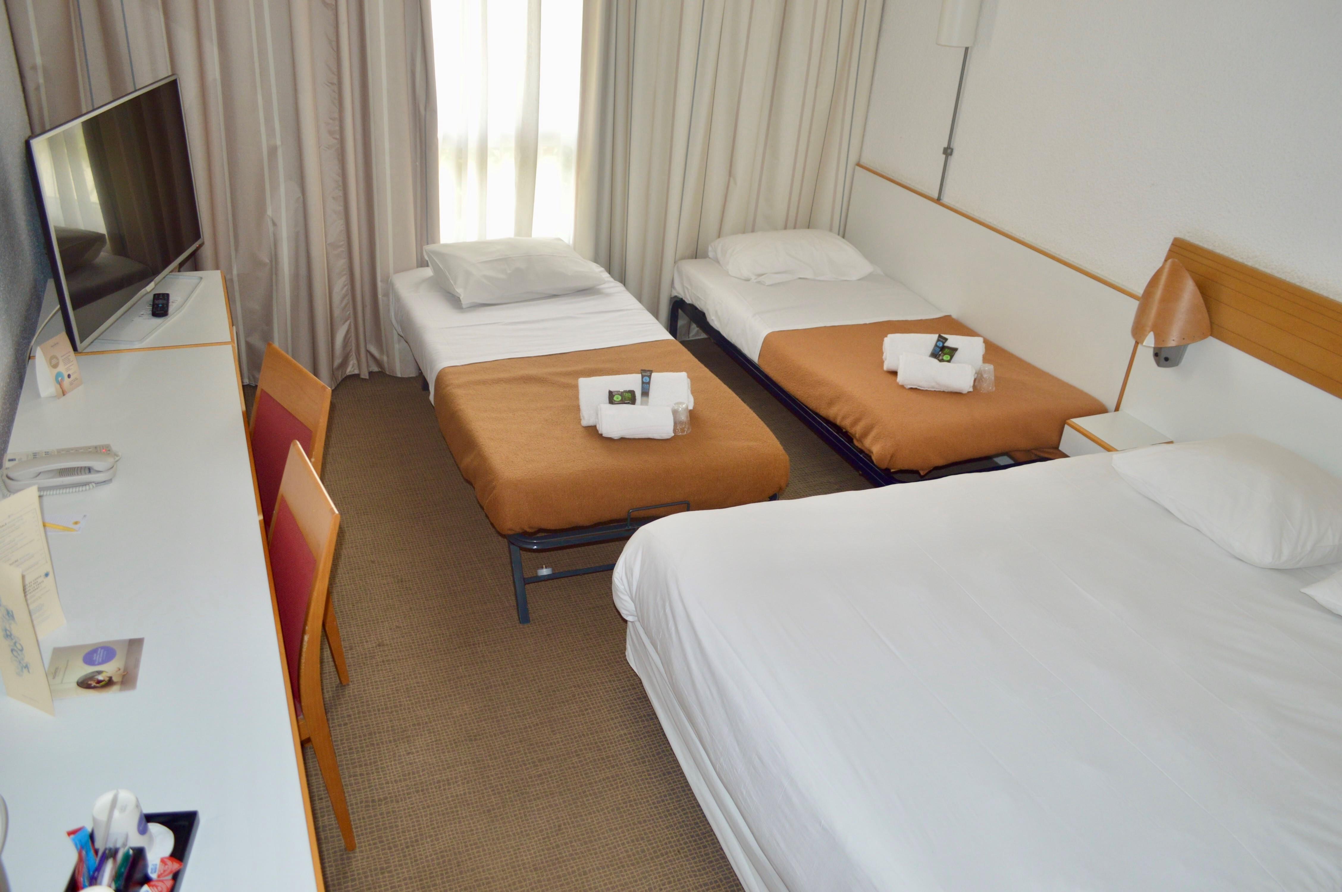 Novotel Pont De L'arc 4*